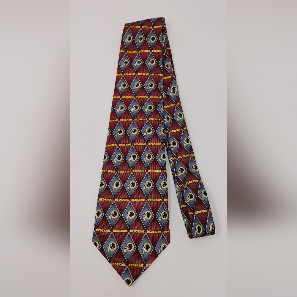 NFL Fans Redskins Football Team Diamond Pattern Tie